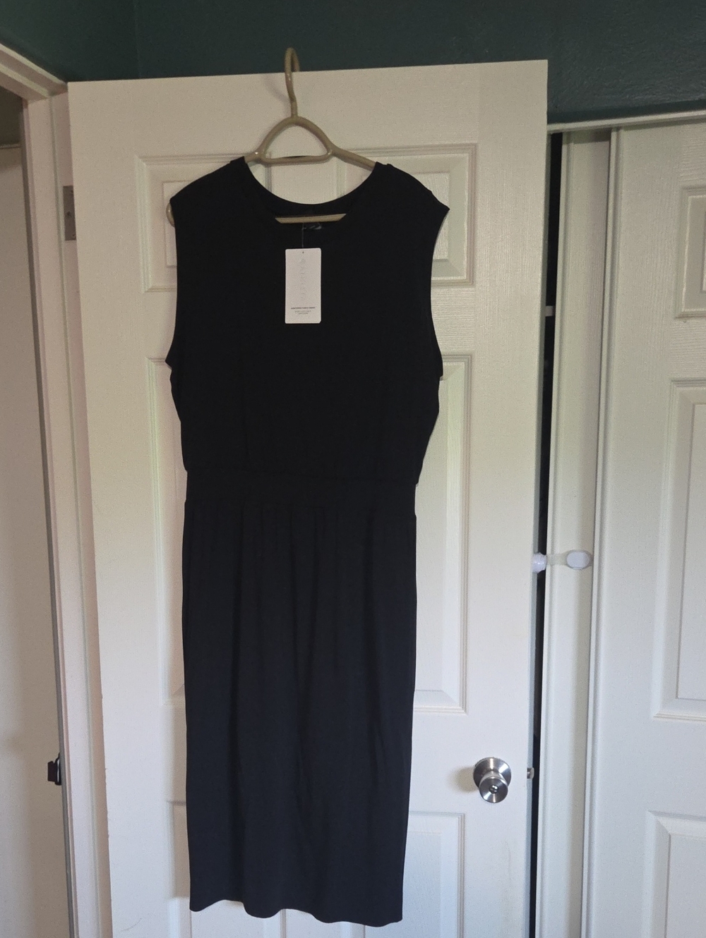 Athleta Black Sleeveless Sheath Dress